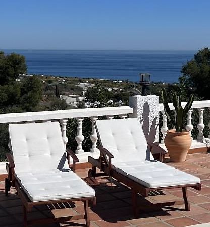Romantic White Villa -Private Pool Нерха Экстерьер фото