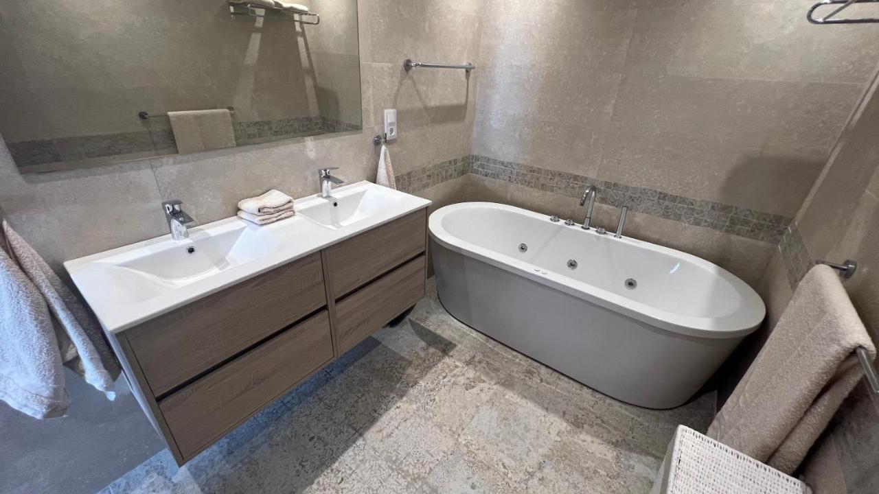Romantic White Villa -Private Pool Нерха Экстерьер фото