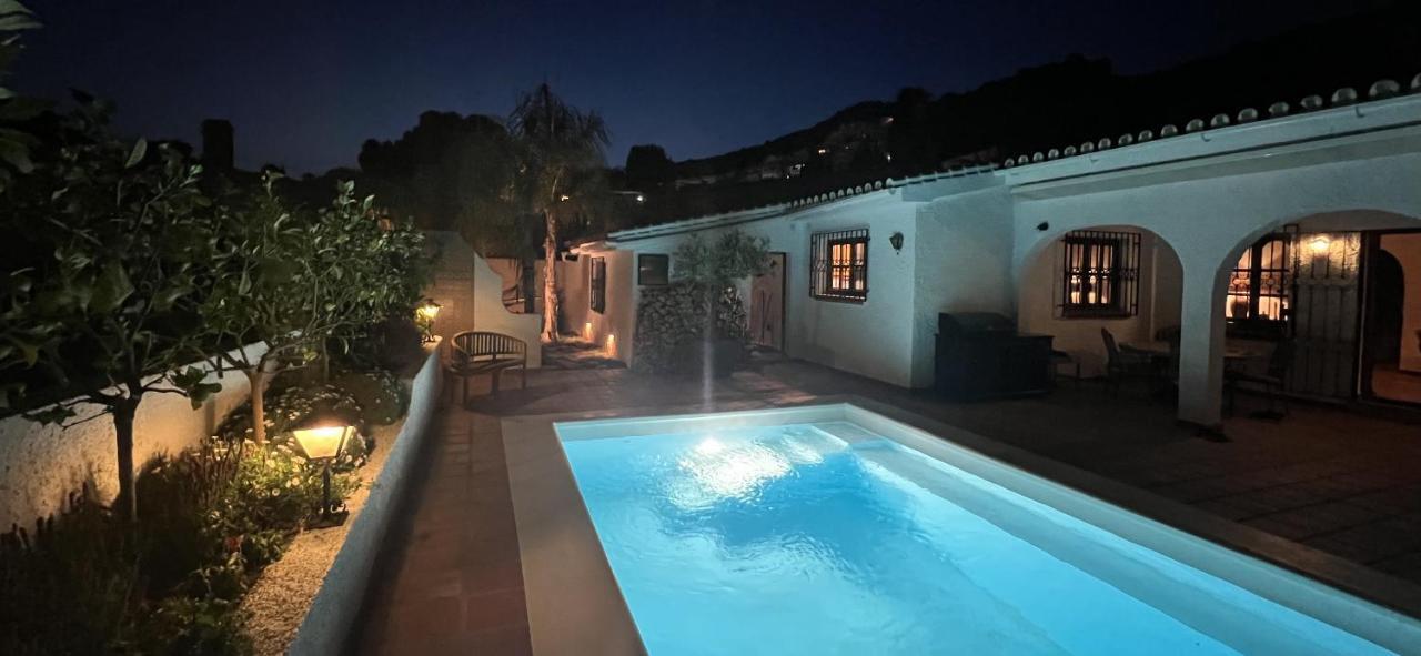 Romantic White Villa -Private Pool Нерха Экстерьер фото