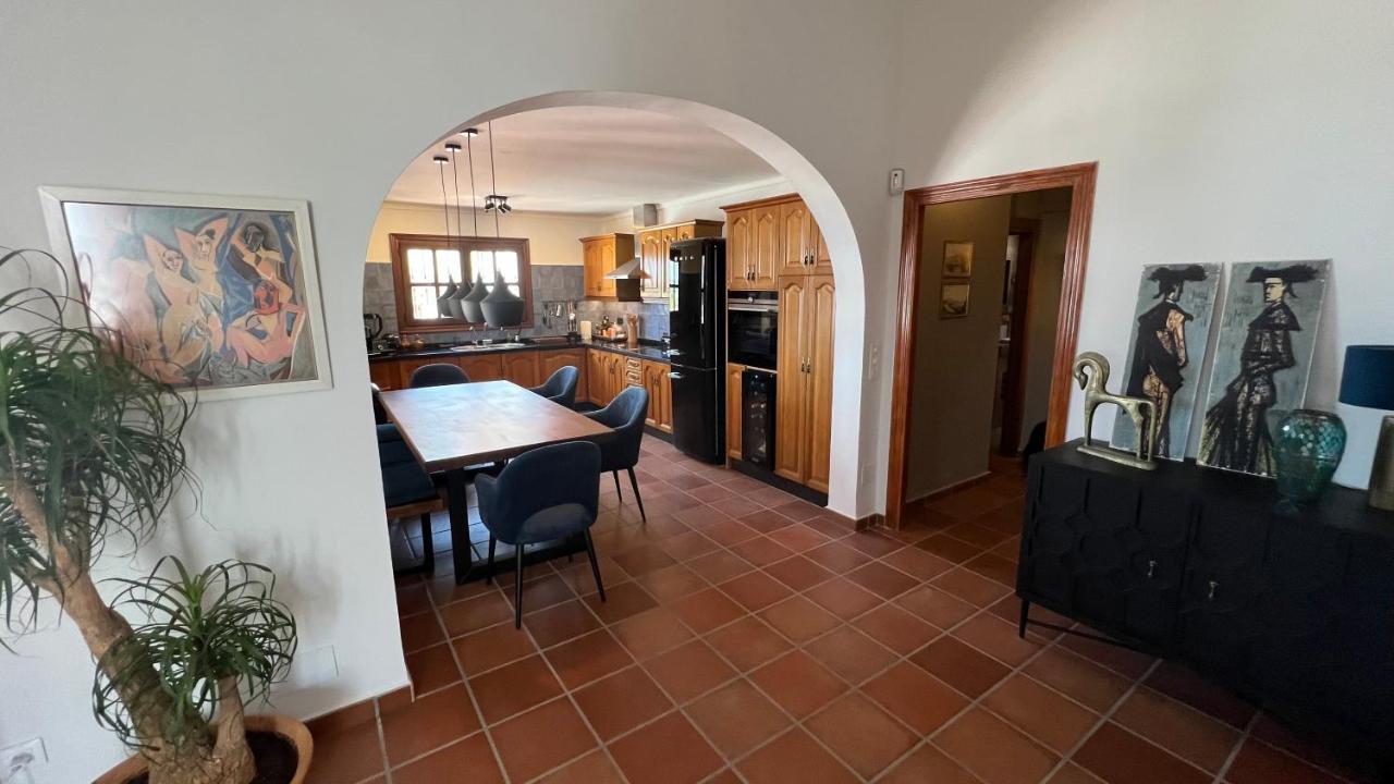 Romantic White Villa -Private Pool Нерха Экстерьер фото