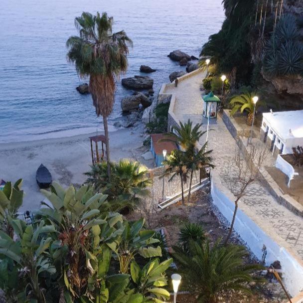 Romantic White Villa -Private Pool Нерха Экстерьер фото